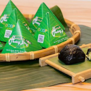 Bánh ít lá gai Hoàng Đông